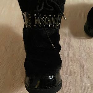 Moschino snow boots